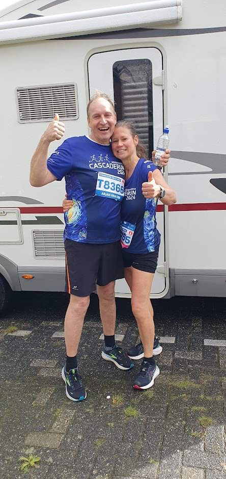 hildern's tweet photo. Gisteren samen met @arjanvdijk71 de 10 mijl van de Cascaderun gelopen. 

https://t.co/sF0VSSyaq5 https://t.co/DT4tnGgpsc