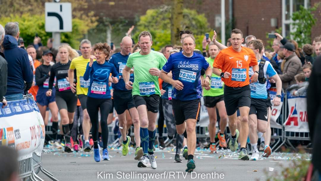 hildern's tweet photo. Gisteren samen met @arjanvdijk71 de 10 mijl van de Cascaderun gelopen. 

https://t.co/sF0VSSyaq5 https://t.co/DT4tnGgpsc