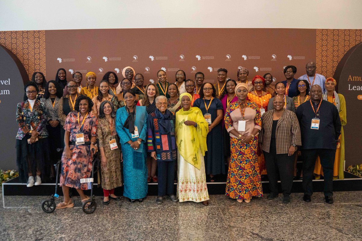 Women leadership is critical & as HE Kagame put it, it’s on all of us to ensure gains on gender equality aren’t eroded but emboldened through continued visionary inclusive leadership. Thank you @MaEllenSirleaf bringing us together at the Amujae High-Level Leadership Forum #Iken