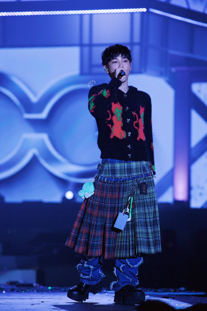 Iam2_dot_'s tweet photo. ૮ ･ ﻌ･ა
20.04.24

𝙇𝙞𝙜𝙝𝙩 𝙞𝙣 𝙢𝙮 𝙝𝙚𝙖𝙧𝙩 𝙩𝙝𝙚 𝙚𝙫𝙚𝙣𝙞𝙣𝙜 𝙨𝙩𝙖𝙧 𝙤𝙛 𝙧𝙚𝙨𝙩 𝙖𝙣𝙙 𝙩𝙝𝙚𝙣 𝙡𝙚𝙩 𝙩𝙝𝙚 𝙣𝙞𝙜𝙝𝙩 𝙬𝙝𝙞𝙨𝙥𝙚𝙧 𝙩𝙤 𝙢𝙚 𝙤𝙛 𝙡𝙤𝙫𝙚 💚

#BABII247Concert
#OffGun #ออฟกัน
@AtthaphanP 
#GunAtthaphan #กันอรรถพันธ์
#KKXGUNGUNJPGs https://t.co/qQwlengY80