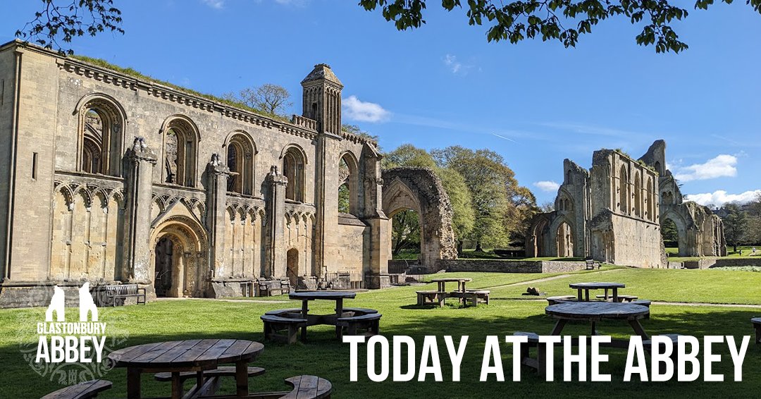 Today at the abbey! Take a tour through the abbey's past with Living History guide Edmund the Anglo Saxon. Today's tour starts at 11am. #Todayattheabbey #TATA #LivingHistory