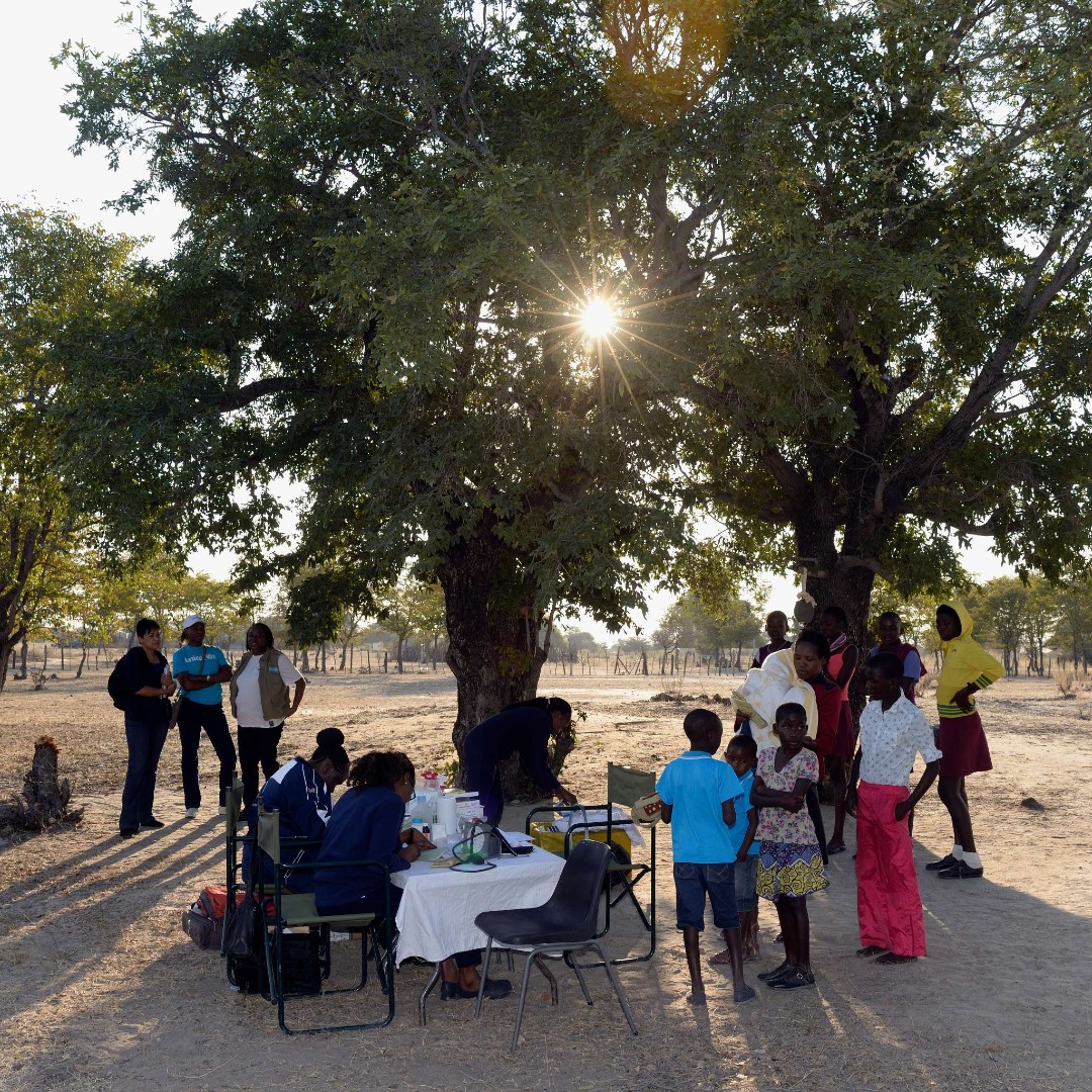 UnicefNamibia's tweet photo. Distances don't matter when your purpose is to save lives
@MhssNamibia goes the extra mile with their outreach vaccination prog. to reach children in hard to reach places
UNICEF works with govt to reach children with life-saving immunization services
#VaccinesWork #ForEveryChild https://t.co/6VG5SWYotX