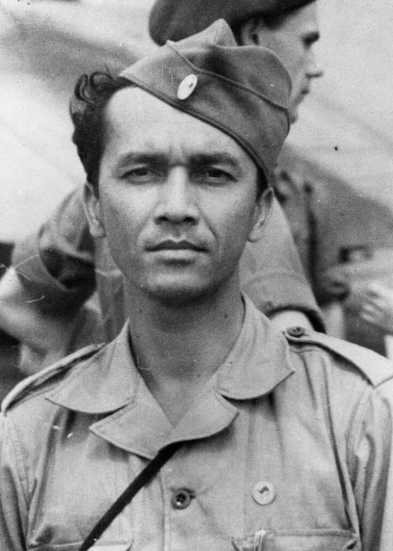 Mayjen TNI (Purn) dr. Adnan Kapau Gani atau biasa disingkat A.K. Gani (16 September 1905 – 23 Desember 1968) adalah seorang dokter, politisi, dan tokoh militer Indonesia.
-=-=-=-=-
Breaking News | Mahkamah Konstitusi | Patung Kuda | Innalillahi | Indonesia | Cak Imin