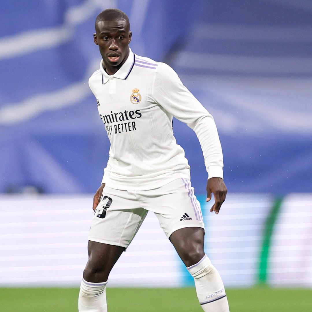 Arsenal, Liverpool ve Manchester United, Ferland Mendy ile sözleşme imzalamak isteyen kulüpler arasında yer alıyor. | 🗞️ LEquipe