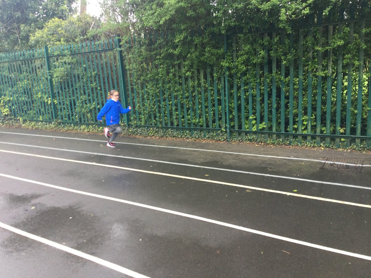 This week, Beech class will be completing extra @_thedailymile’s alongside the rest of our school community to celebrate the #LondonMarathon which took place this weekend. #OLOLPE #60MinutesOfActivity 🏃‍♀️
