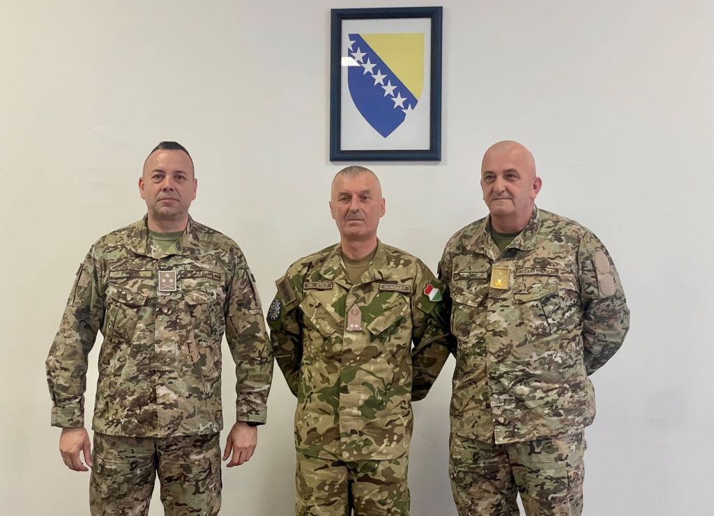 os.mod.gov.ba/operativna-kom…   #eufor #osbih