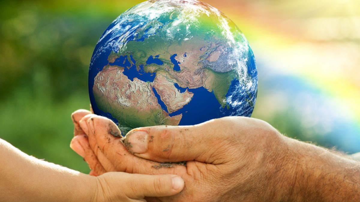 🌎 Join us in celebrating #EarthDay2022, a global call to action for environmental conservation! 🌿 Let's unite to combat plastic pollution and build a sustainable future for generations to come. Together, we can make a difference! misnewz.com/earth-day-a-ca…🌍 #Planet