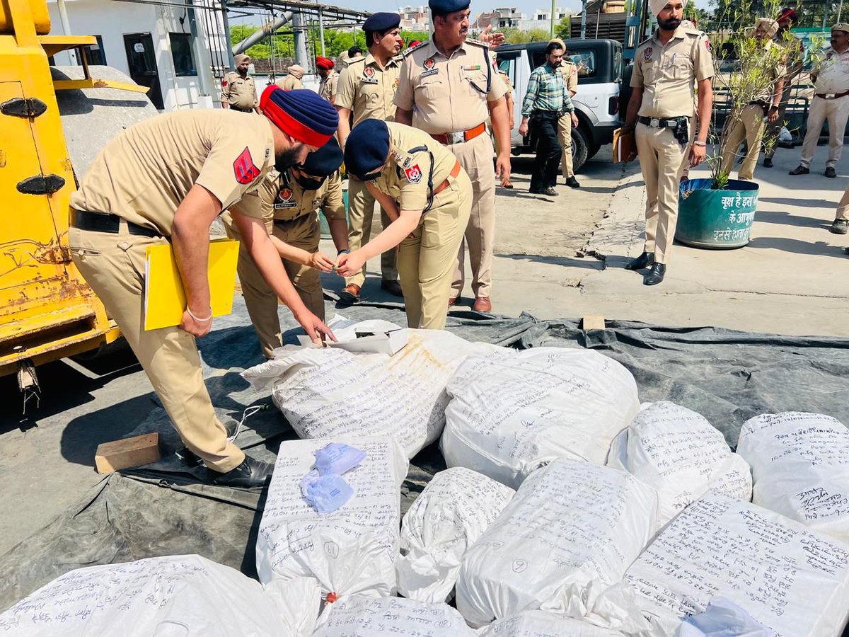 In order to make Punjab a drug free state, Fatehgarh Sahib Police disposed of huge quantity of pharmaceutical drugs recovered in 66 cases in the incinerator of M/s Punjab Chemical and Crop Protection Ltd., Agro Chemical Divison, Bhankharpur, Dera Bassi (1/4)