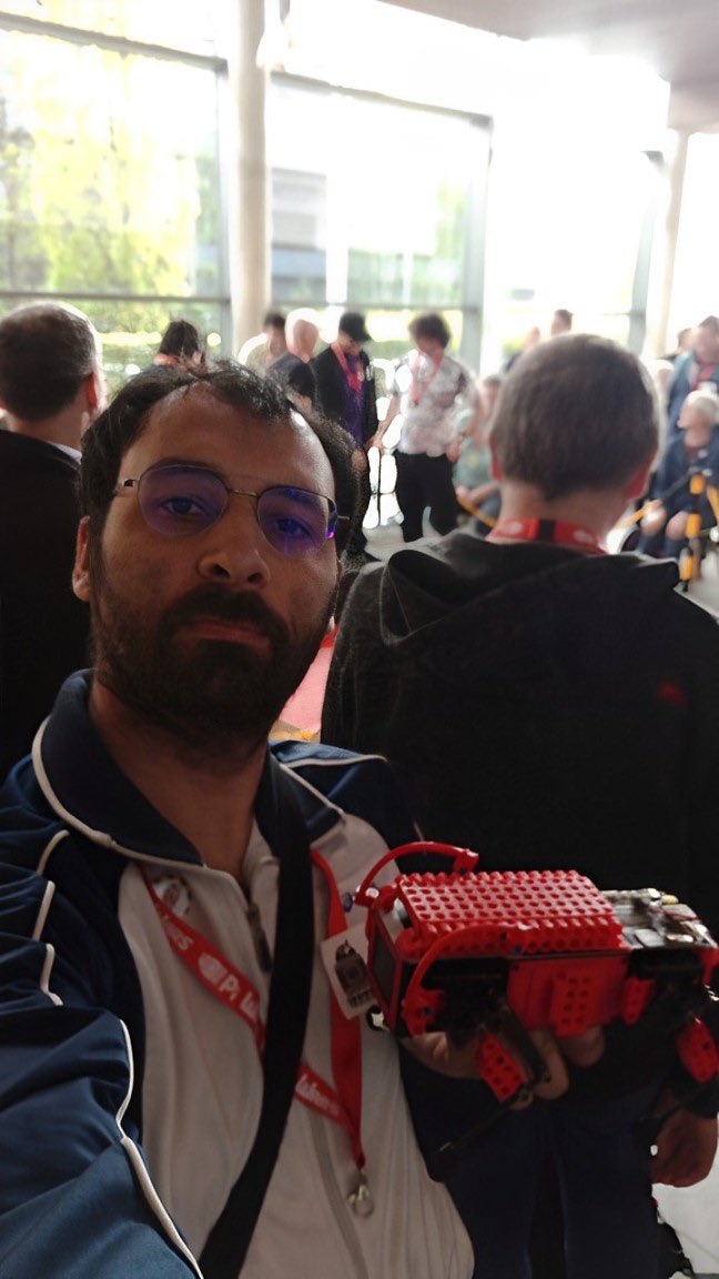 baroloteam's tweet photo. Oh, yes! Another valuable experience for the #FREISA team with Eric Orso at @PiWarsRobotics, using the creation from @LeggedRobot! Huge thanks to the organizers for making a great event and to their sponsors for their generosity. 🚀 #Robotics #STEM #baroloteam #MiniPupper2 https://t.co/TPeQ6PUGmE
