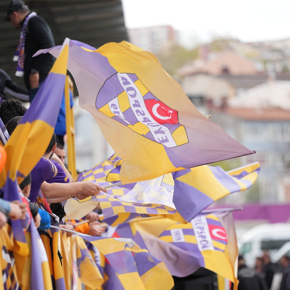 İyi haftalar Şampiyon Eyüpspor'un şampiyon taraftarı! 💜💛