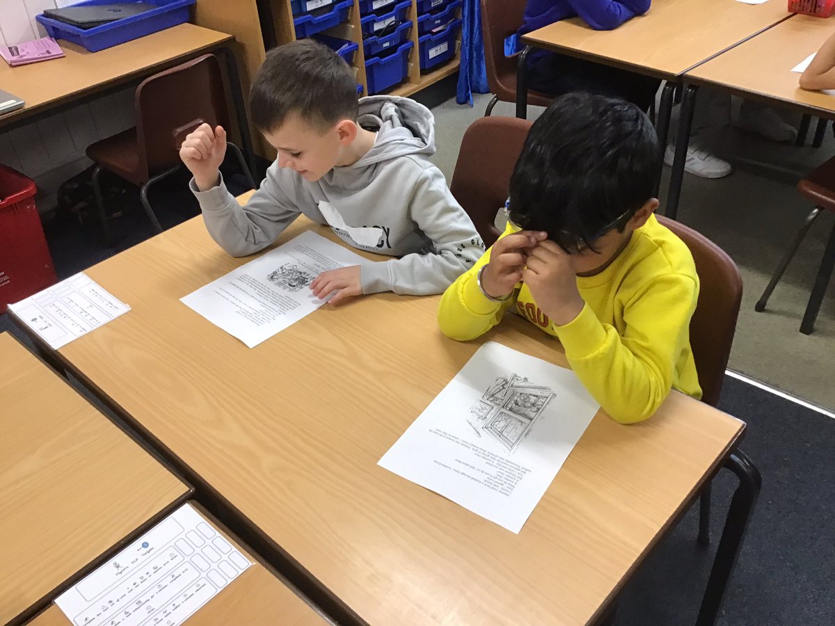 ClaphamTerrace1's tweet photo. Year 4 are reading the next chapter of our class book. #sharedreading #readingoutloud https://t.co/mCjDqvtwU1