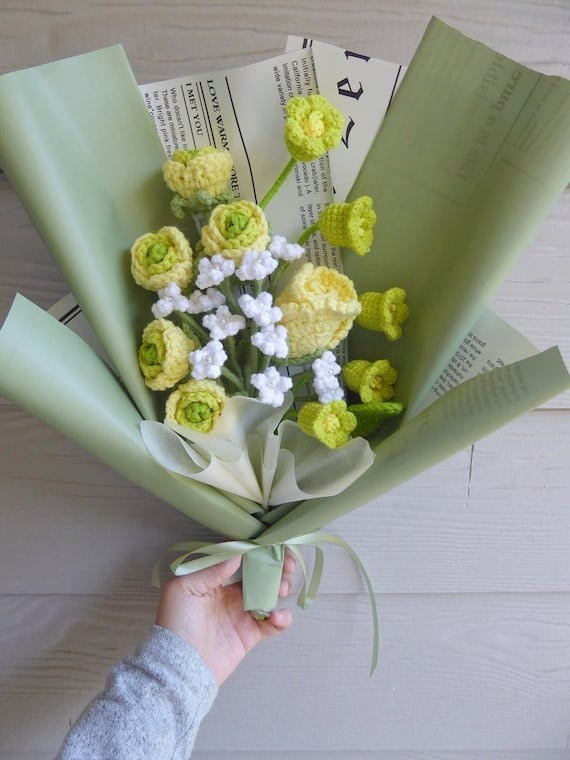 Crometeshop's tweet photo. Crochet Flowers Bouquet Handmade https://t.co/Rv54KXYISx