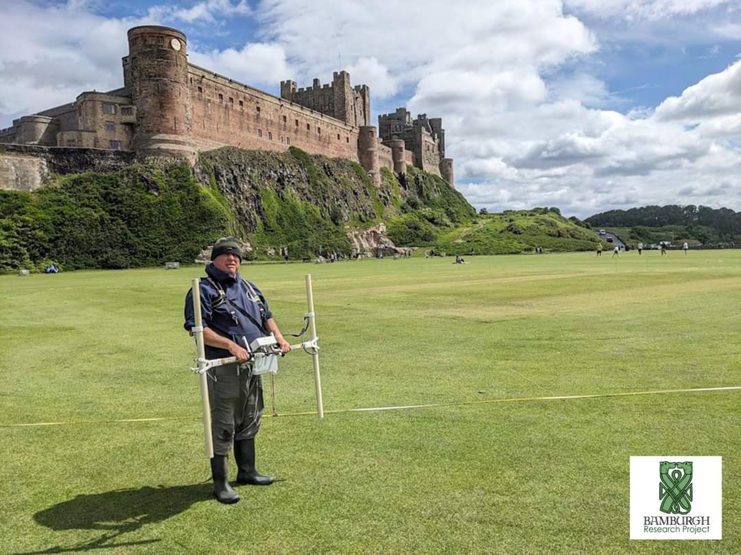 brparchaeology's tweet photo. During the 2023 season the @CastleStudies funded us to undertake a geophysical survey of Bamburgh Castle's environs.
We worked with Archaeological Prospection Services, University of Southampton to undertake magnetometry, resistivity & Ground Penetrating Radar (GPR) survey 🧵1/2 https://t.co/trRrhpsHqC