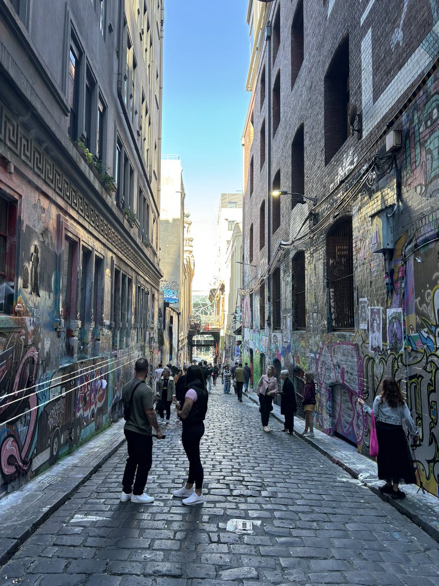 Just loving Melbourne’s laneways. Looks like I’m not the only one! 

#Citiesforpeople #Melbourne  #StreetArt @TimeOutMel