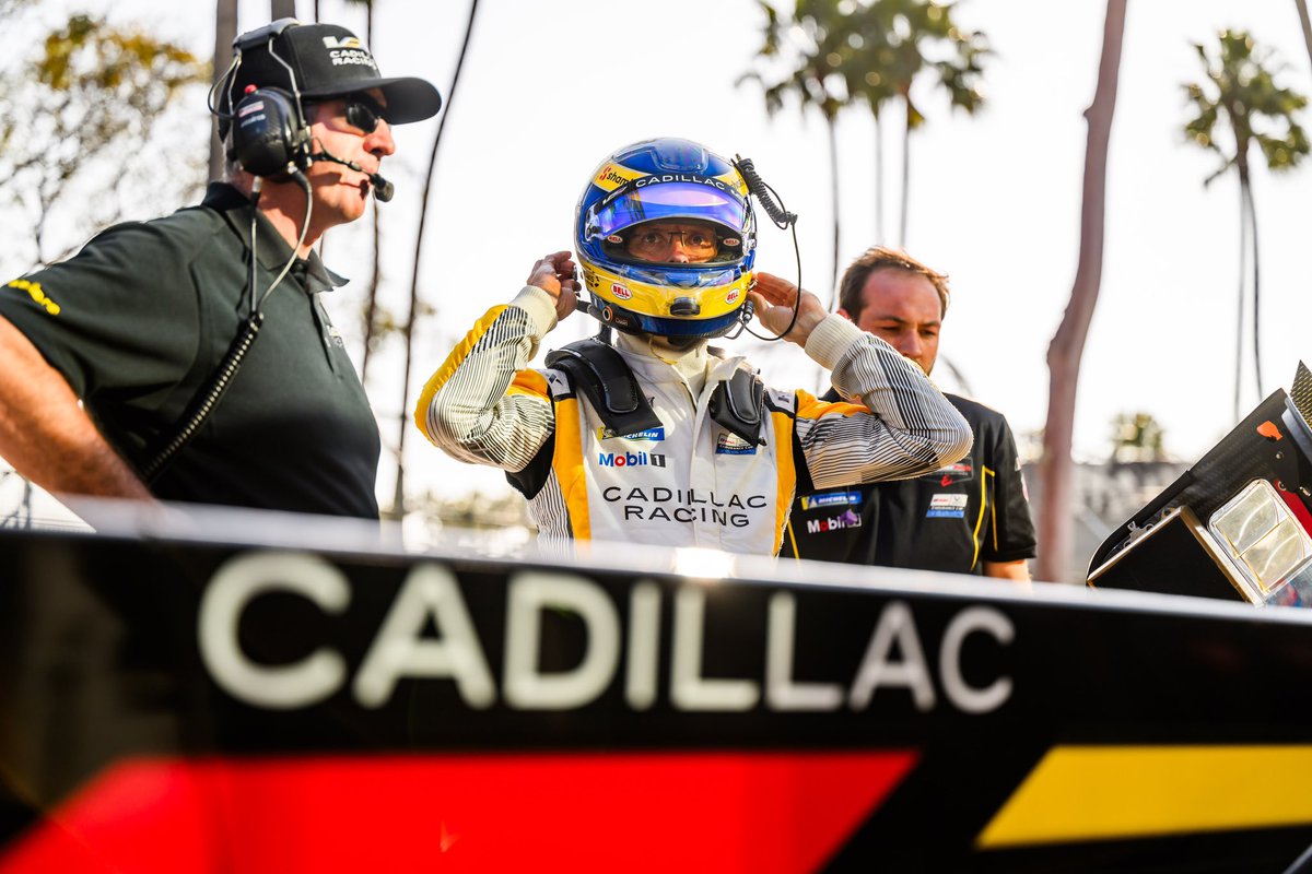 🏆🇫🇷 @BourdaisOnTrack Victoire à Long Beach pour le pilote manceau ce week-end. Elle fait plaisir celle-là 😍 #IMSA