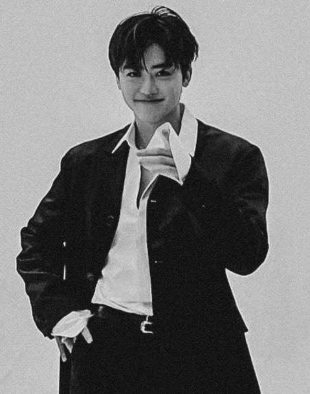 แล้วหน้าฮีตอนชี้กล้องคือฟีลดุแกล้งที่เราแอบถ่ายอะ แบบ “เดี๋ยวจะโดนนะคะ” งี้ กุเขินจะบ้า
