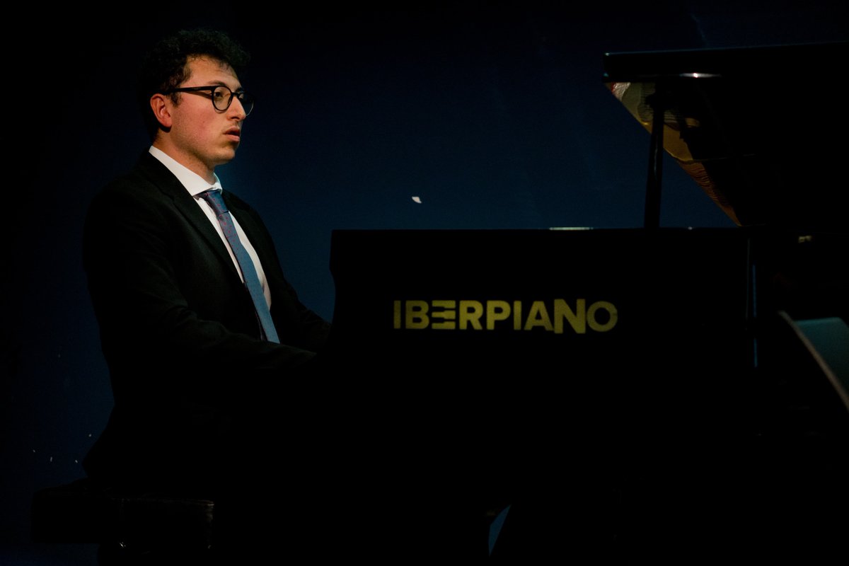 CiezaFilarmonic's tweet photo. Agradecemos desde aquí a nuestro patrocinador @Iberpiano, imprescindible para que el concierto de ayer tuviera lugar.

Además,  también al resto de patrocinadores: 
Car Wash Benedicto, @fernandooptico, @InmoJuanMarin, @super_elpino, JC Auto, Pitiso, Rte. Gran Muralla y Copy&amp;Print https://t.co/LxSELSvR41