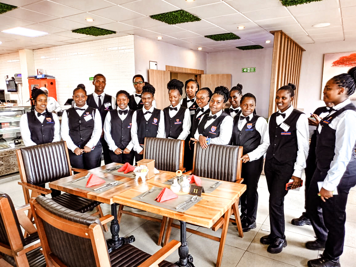 Maa Hotel & Suites tweet media