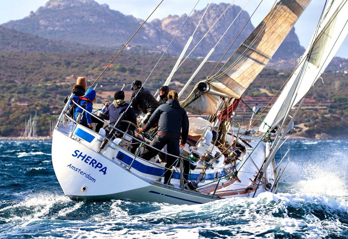 Sailors. #italy #sardinia #portorotondo #sailboat #photography #yacht #boat #sailor #photographer #seascape #seashore #seaside #sailing #fotografia #mistral #sardegna #mare #regatta #sea