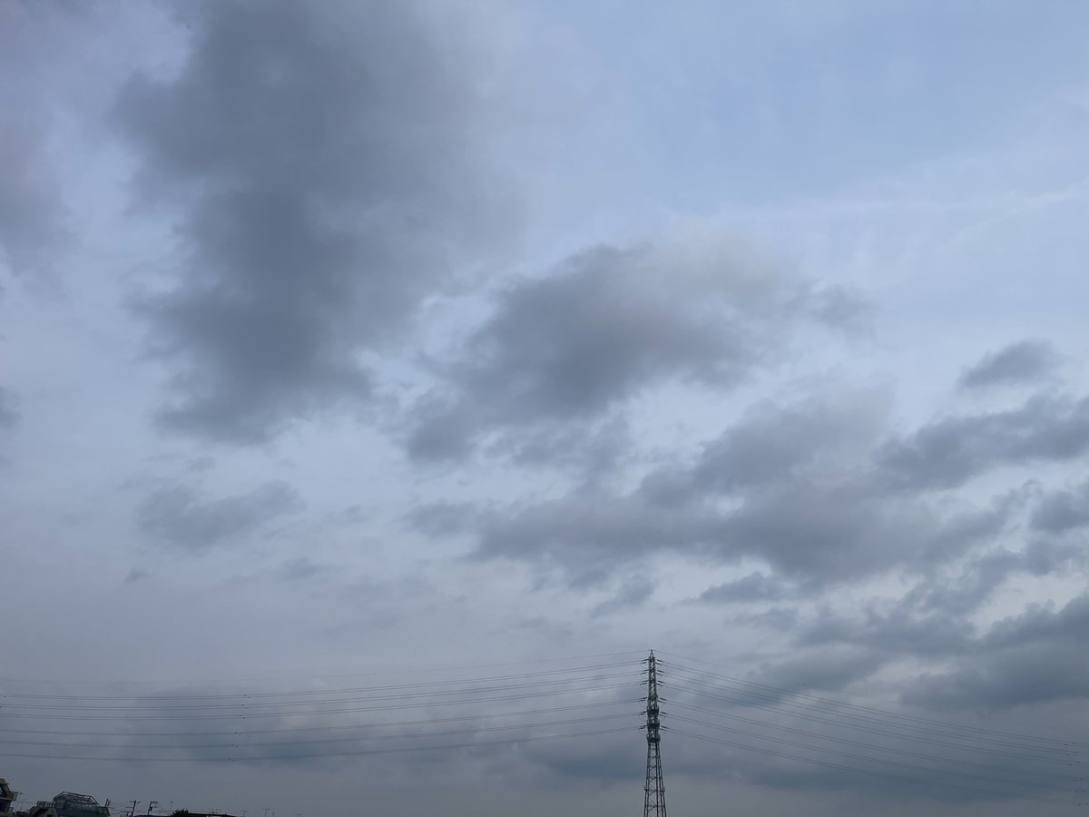 17時半過ぎ、雨上がりの空📷📱
#イマソラ
#雨上がりの空
#iPhone12promax