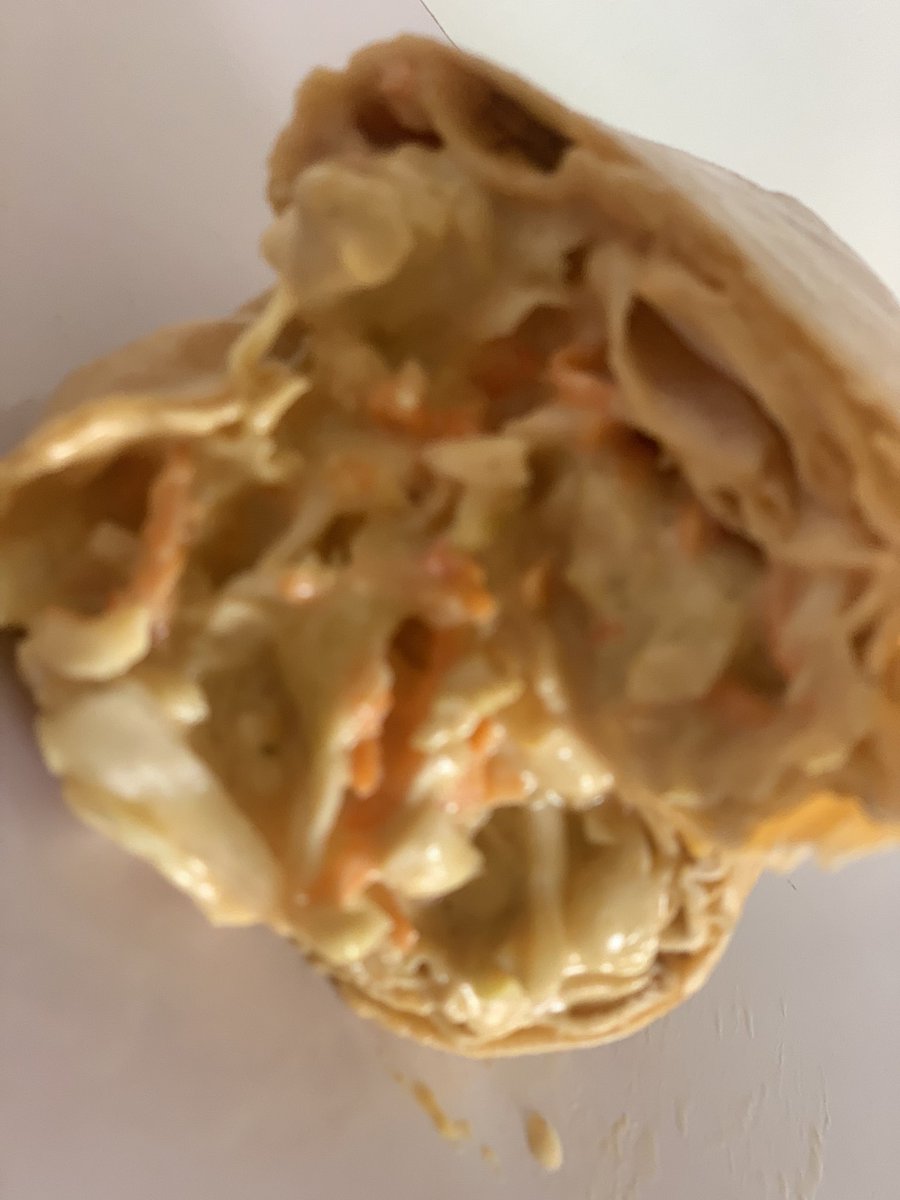 Ndip____'s tweet photo. Introducing the world’s most delicious shawarma in kaduna 🤤🤤 #dipsbite creamy,delicious,spicy and fleshy https://t.co/mTzSm9fgjP