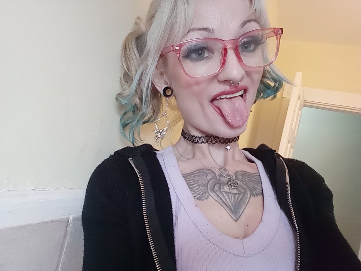 #cute #nerd #girl #feet #pretty #ContentCreator #contentwarning #contentmarketing #onlyfansbabe #of 🤓

onlyfans.com/ravenragdoll