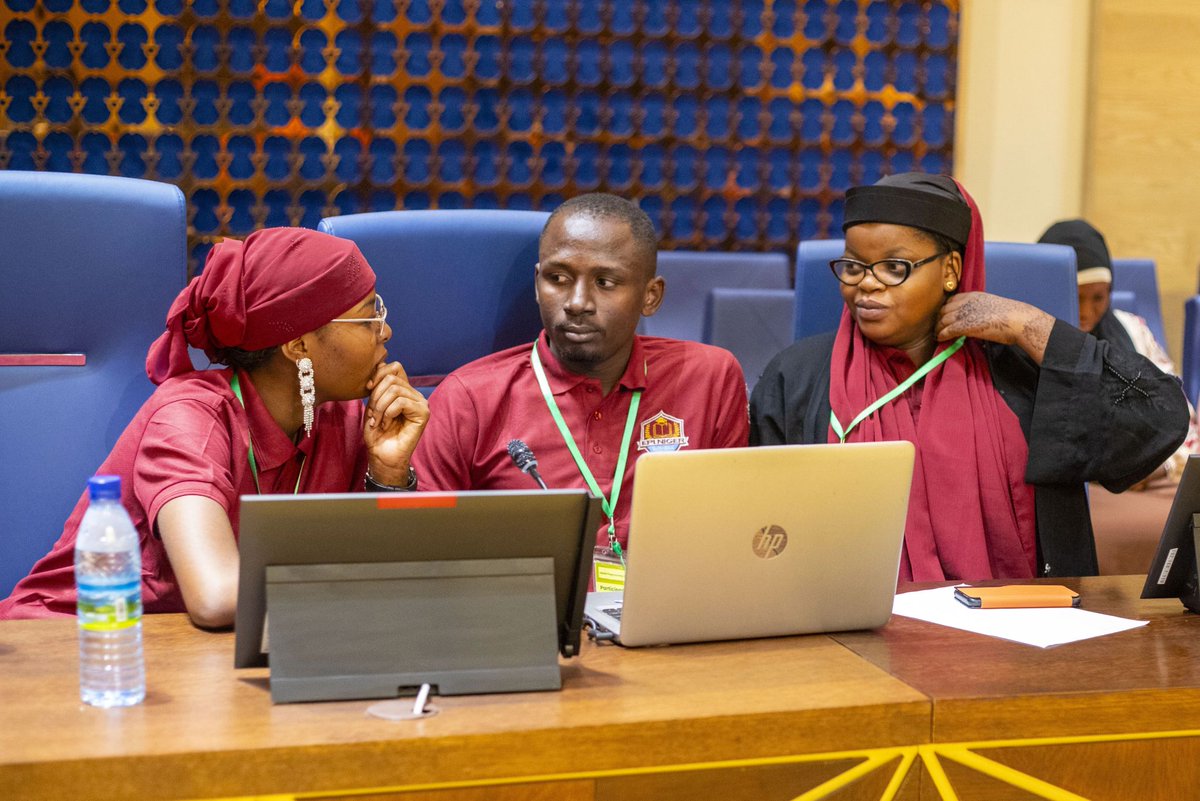 bsidikou's tweet photo. Un réel plaisir de retrouver cette mobilisation des universités autour de cette Compétition Nationale de Programmation lors de la première édition de la Semaine du Numérique. Avec la team @ifuturAfrica  nous allons davantage pérenniser cette initiative pour booster l'écosystème dans les sciences de la programmation.

Felicitations à l'ensemble des participants :
ADU (AFRICAN DEVELOPMENT UNIVERSITY);
CODELOCCOL;
EAMAC (Ecole Africaine de la Météorologie et de l'Aviation Civile);
EMIG (ECOLE DES MINES DE L'INDUSTRIE ET DE LA GEOLOGIE);
ÉPI (École Privée d'Ingénierie du Niger);
ESCEP (École Supérieure des Communications Électroniques et de la Poste);
UAM (Université Abdou Moumouni de Niamey);
IAT (INSTITUT AFRICAIN DES TECHNOLOGIES);
Lucas University ;                                          
Université islamique.

Les «Codavengers» de CodeLoccol ont remporté ce premier concours Niger Programming Contest.

Ils ont reçu leurs prix et trophées des mains du Ministère de la communication, des postes et de l'économie numérique lors de la cérémonie de clôture de la semaine du numérique.

#Senum24
#Nigerprogrammingcontest