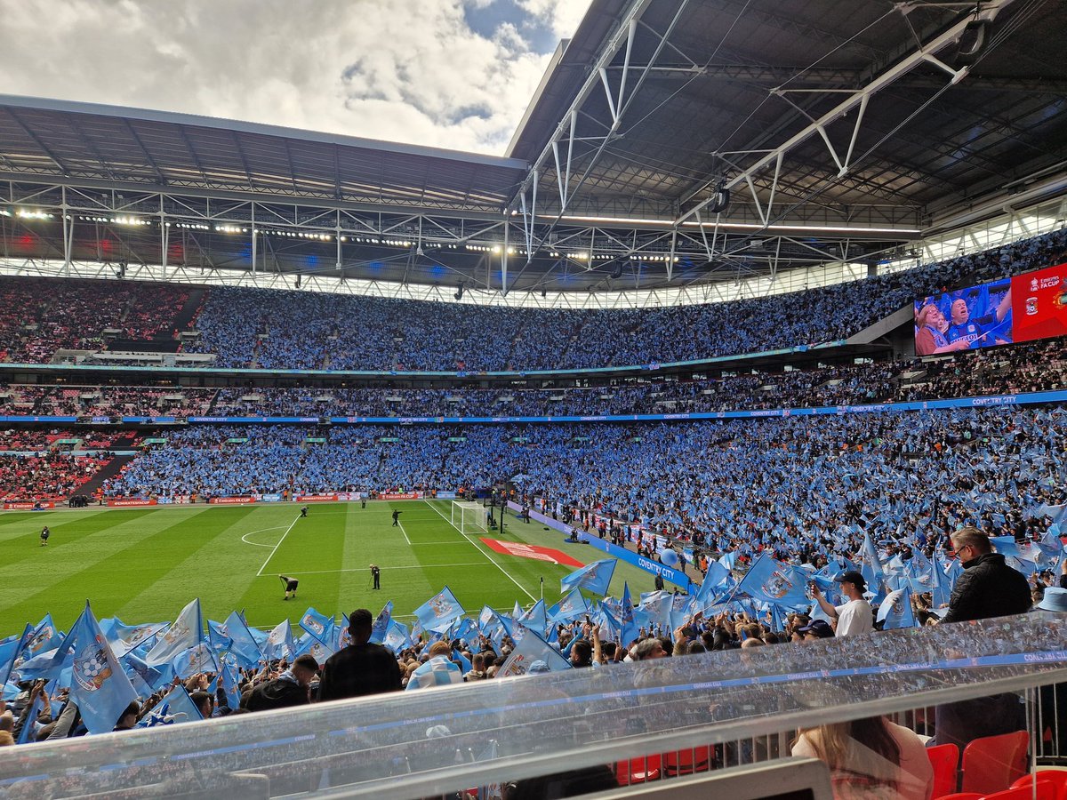 DelythLloyd1's tweet photo. Still hard to comprehend what I witnessed at Wembley yesterday

One of the all time great matches in #FACup history

Thanks @patsuffo

@Coventry_City have so much to be proud of and didn't deserve to lose on penalties

As for @ManUtd as Erik ten Hag said they "got away with it" https://t.co/vwvGHtEaie