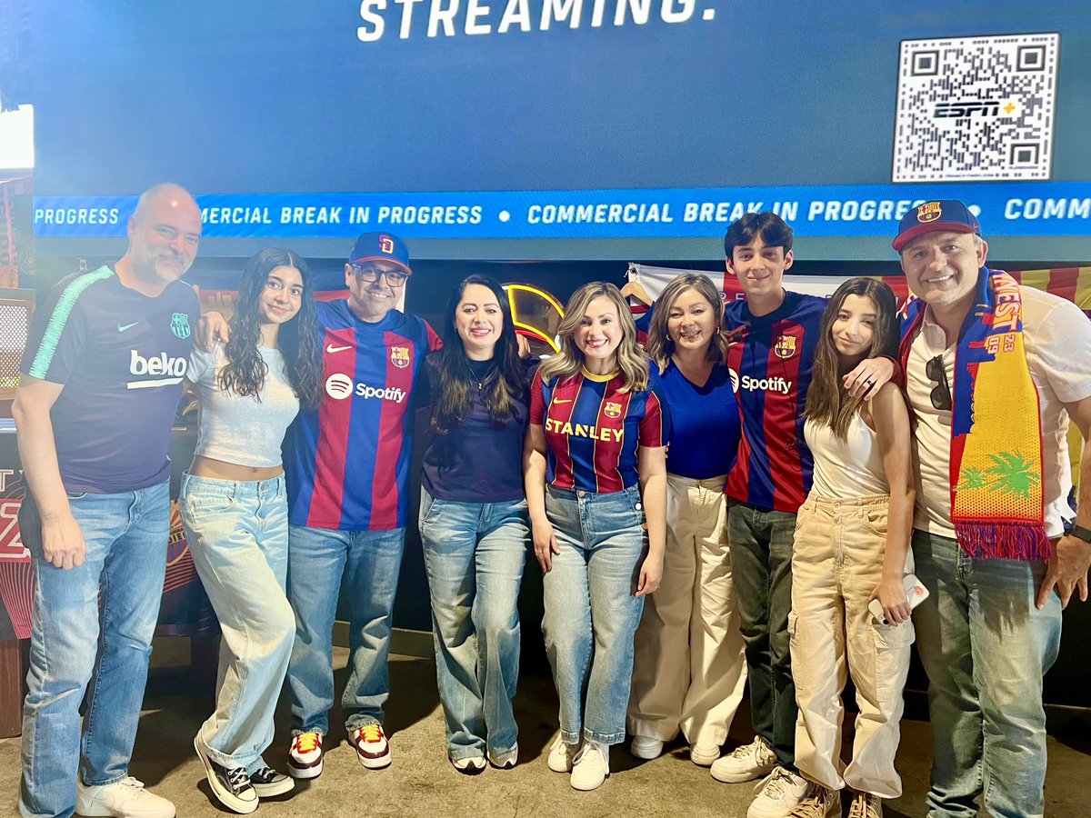 Raguilsh's tweet photo. Xavi: “We were the best team tonight and we deserved to win”. “The future with those young talents will be bright for Barça” 🙏🏻🔵🔴🙏🏻 Thank You PBSD https://t.co/O5ydk9wgdo