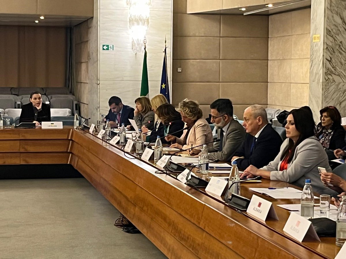 Now in Rome 🇮🇹#2ndConventionMeetingForStrengtheningCEI! Delegates from Governments & Parliaments from CEI MS gather once more to: 🔹enhance CEI political role 🔹strengthen CEI relations w/EU institutions 🔹reinforce CEI - Executive Secretariat #RomeMeeting #BridgingEurope