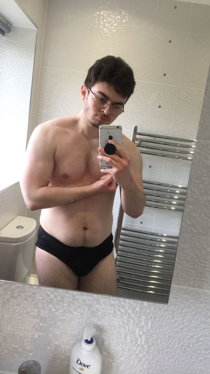 Aaron tweet media