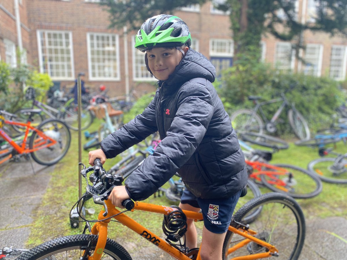 A soggy start for J4 Bikeability week! 🌧️

@SolihullPrep @BikeabilityUK #lifeskills #bikeability #Monday