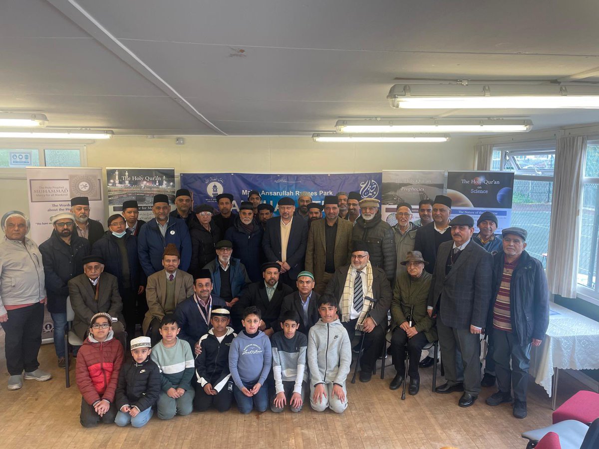 All gatherings of believers, at home, work and the mosque should have the primary purpose of seeking the pleasure of God Almighty, improving spirituality and moral development. Hazrat Mirza Masroor Ahmed (aba) Local Branches Raynes Park & Epsom had their Ijtema on the weekend.