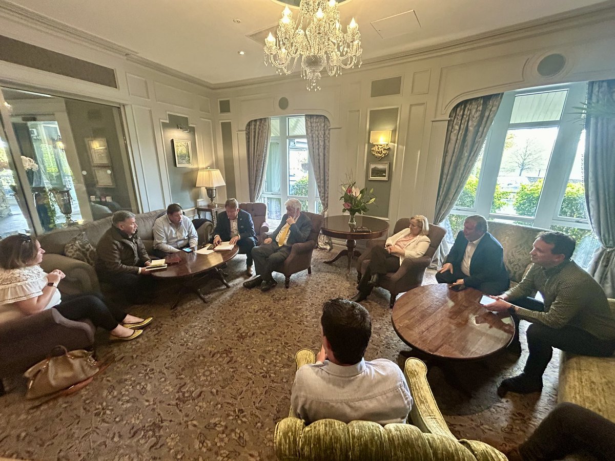 DarraghOBrienTD's tweet image. Beautiful day here in #Kerry. 

Delighted to get meeting with @fiannafailparty colleagues in #Tralee to discuss a number of matters including #HousingforAll &amp;amp; our new Marine National Park.