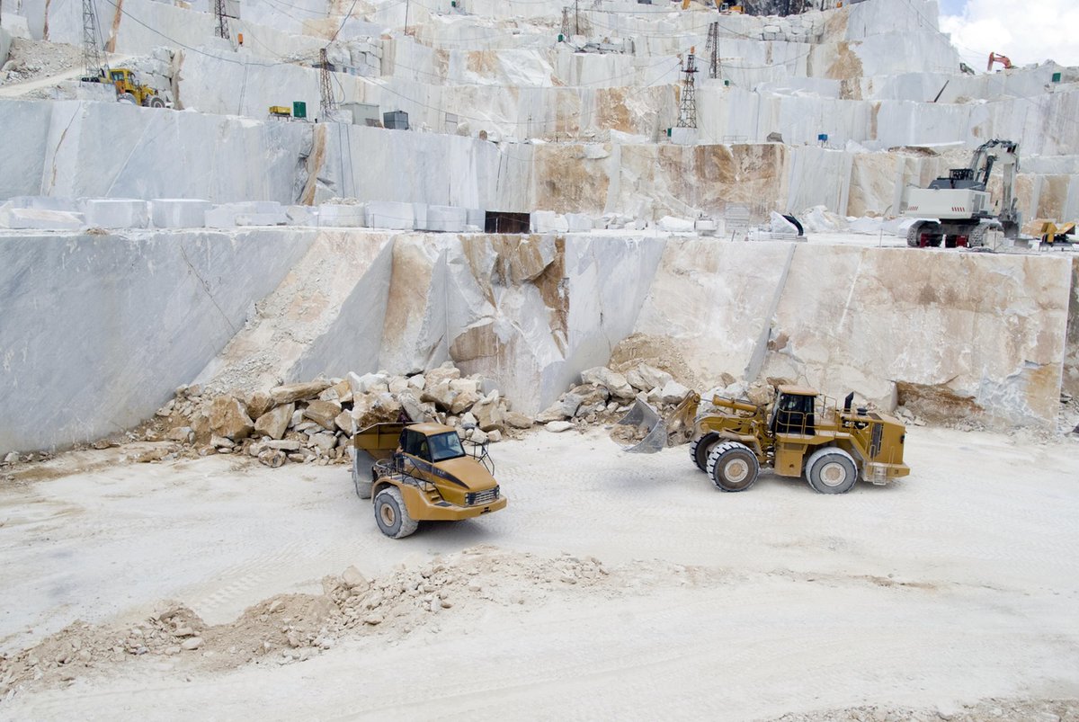 MayflowerStone's tweet photo. Happy #WorldEarthDay! Let's take a moment to appreciate the raw beauty of natural stone countertops—a fusion of Earth's elements and timeless craftsmanship 🌎 

#worldearthday2024 #stonequarry #worktopfabricator #naturalstone #stoneworktops #worktopsuk https://t.co/13lO69oOdm