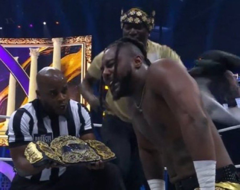 What a historic night in our industry in so many ways! Congratulations to the new @AEW World Champion @swerveconfident! #AEWDynasty