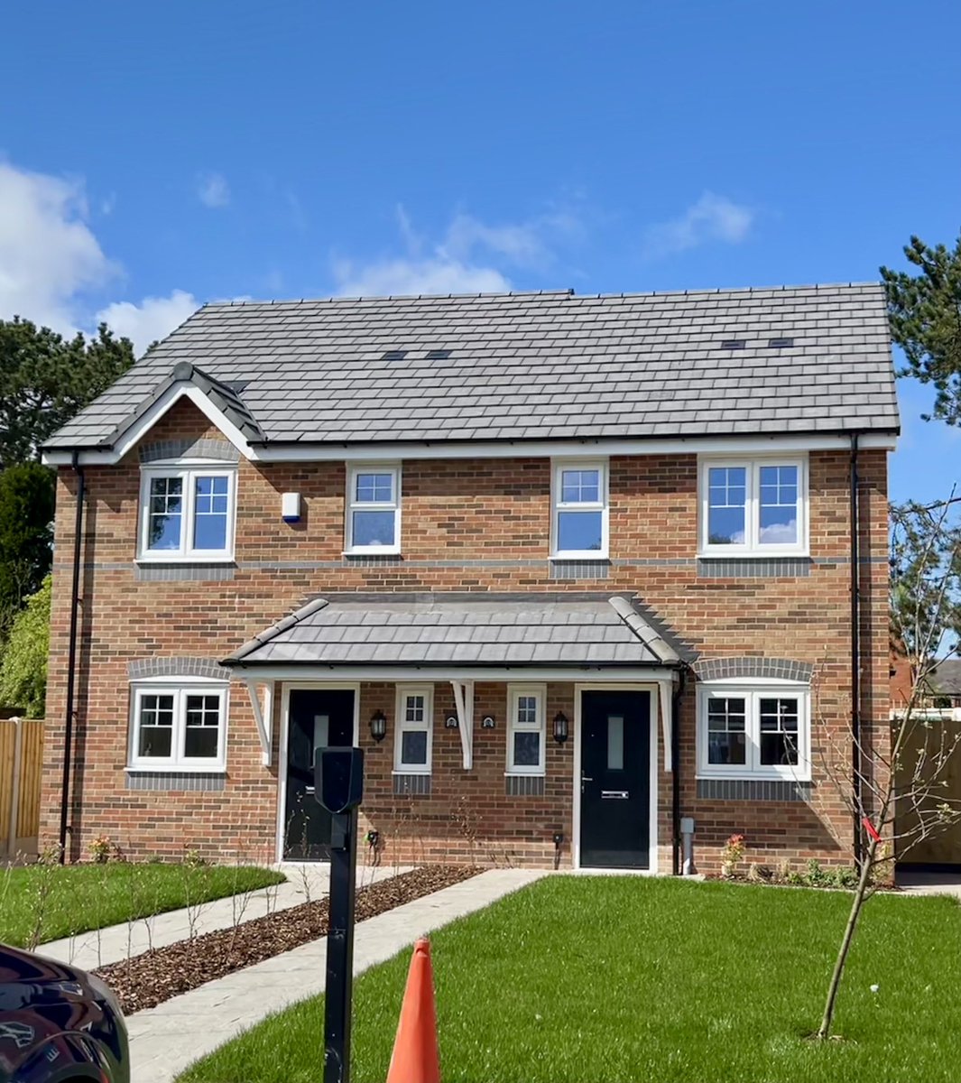 Muir are delighted to have just taken handover for this beautiful shared ownership home in Whitby. The soon to be new owner can’t wait to move in and we can see why. 

#sharedownership #newhome #affordablehousing #housing