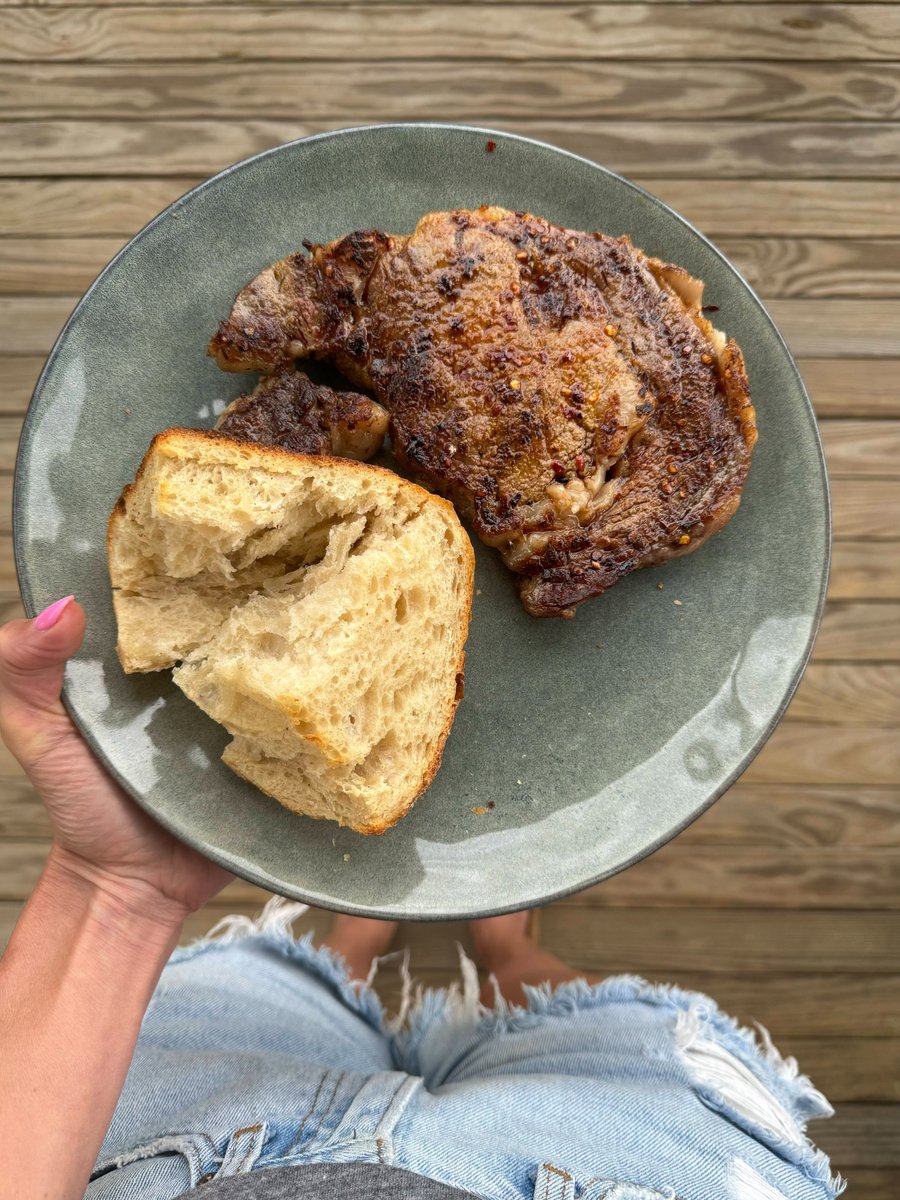 The Baking Steel Mini-Griddle is my favorite way to cook my proteins! Read more HERE - katieuhran.com/blog/baking-st… #cook #griddle #protein #health #wellness