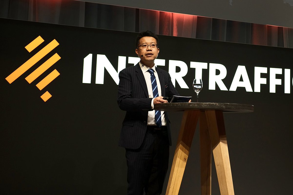 DahuaHQ's tweet photo. 🗓️ Recently at Intertraffic Amsterdam 2024, Mr. Wang Jun impressed with his keynote speech on Dahua's vision for intelligent traffic, milestone achievements, and pioneering solutions.
Find out more https://t.co/mD8irdhAx2
#Dahua #intertraffic #intertrafficamsterdam https://t.co/CqSIqycG3w