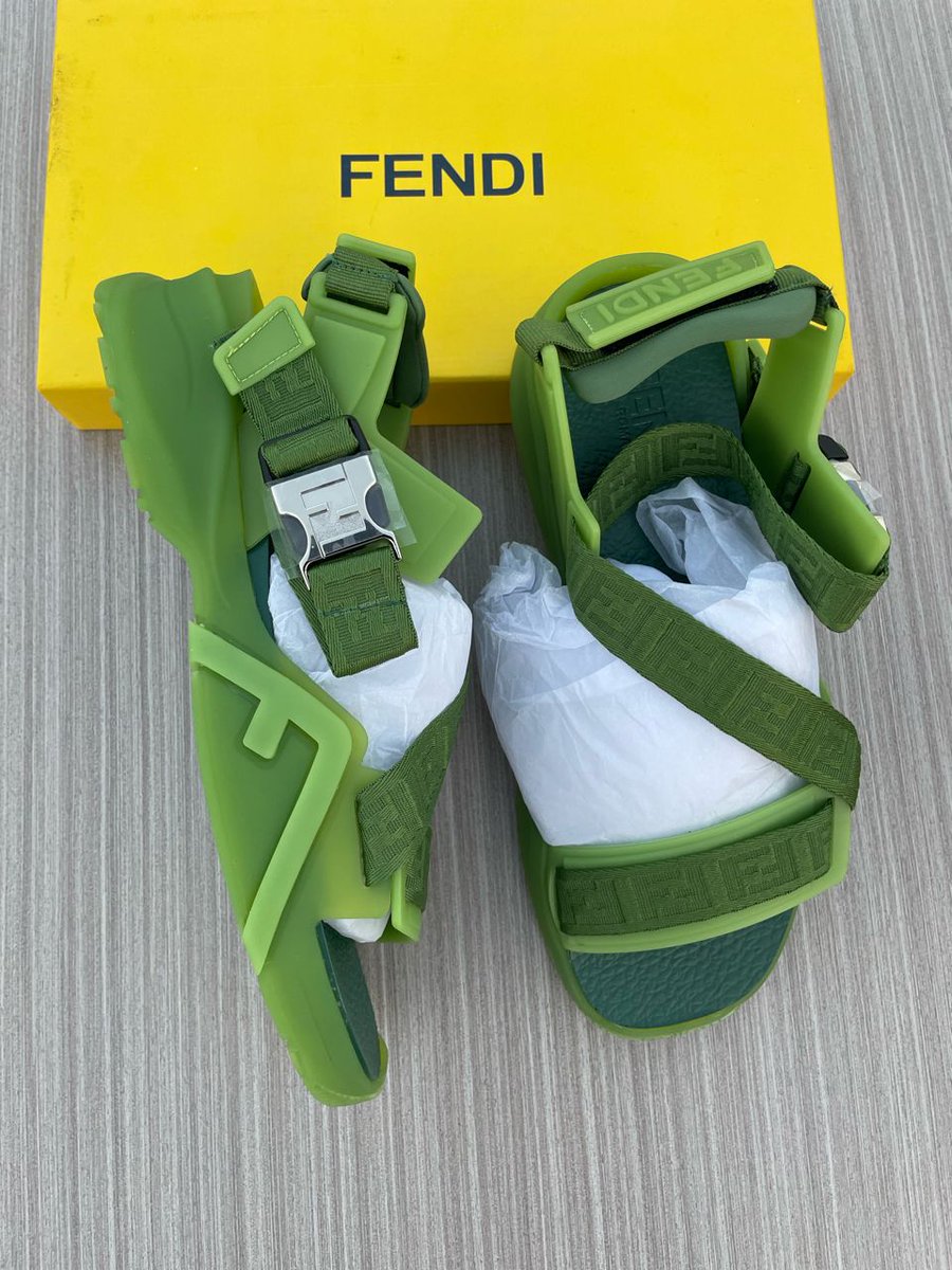 Price: GHC550.00
Facebook: facebook.com/qerbros
Instagram:instagram.com/qerbros
WhatsApp: wa.me/message/Q2B7NF…

Chelsea|Tracy|Nkunku|Sarkodie|Thieves|Kovacic|Robbery|RIP KODA|Dumsor|Robbery|Mahama|Cecilia Dapaah|Bayer Leverkusen