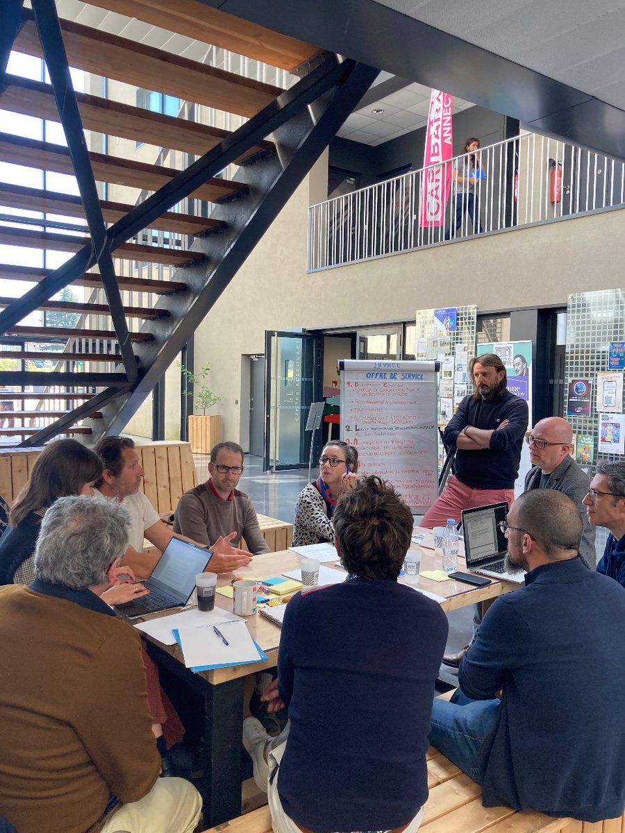 les_papeteries's tweet photo. Quel(s) futur(s) pour les industries créatives à #Annecy ? 🚀🧐

C’est la question que se sont posés des acteurs des industries créatives pendant la journée de réflexion et de prospective du 12 avril, aux Papets. ✅

Merci à tous les participants ! 🤝 #France2030 #PTIC https://t.co/UgKXo1Jpkh