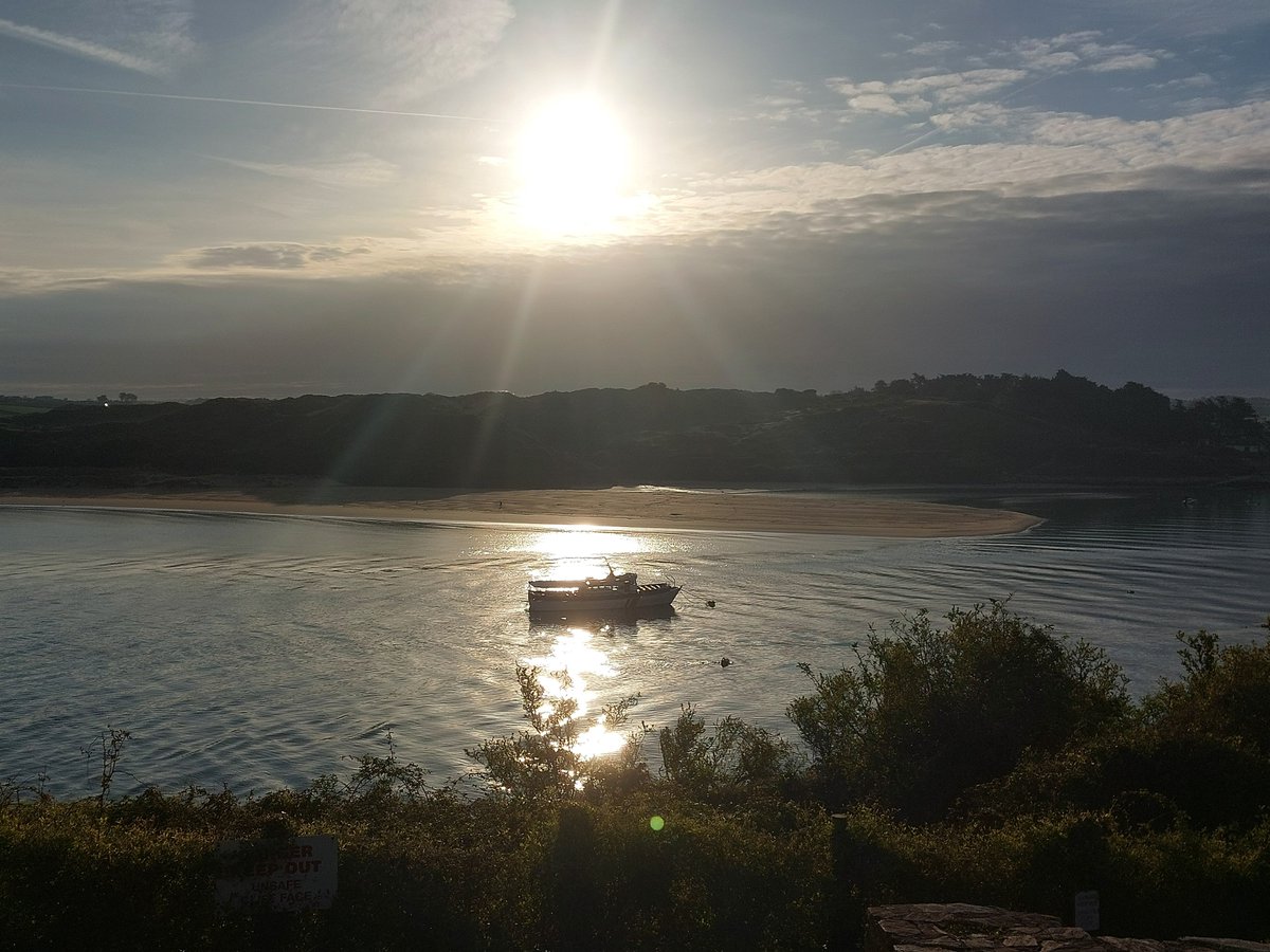 This morning's sunshine. #WeLikeMondays #Padstow @We_are_Cornwall #Intocornwall @beauty_cornwall @WestcountryWide @Kernow_outdoors @Cornwall_Coast @Devon_Cornwall @iloveukcoast