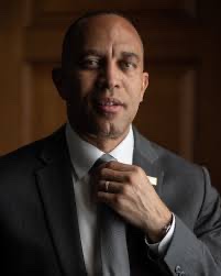 IDLIVA's tweet image. I don’t give a fuck that #mAgaMike had a brief moment of clarity. Democrats should not save him. #HakeemJeffries should be the Speaker of the House!   

#VacateJohnsonNOW #VoteBlue