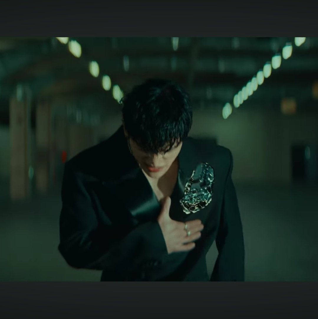 mygrowingpainss's tweet photo. woojin sh00ting another woojin? or maybe a fake woojin? WHAT

#KIMWOOJIN #김우진 #ILIKETHEWAY
#KIMWOOJIN_ILIKETHEWAY https://t.co/4HJvvpLJ7L