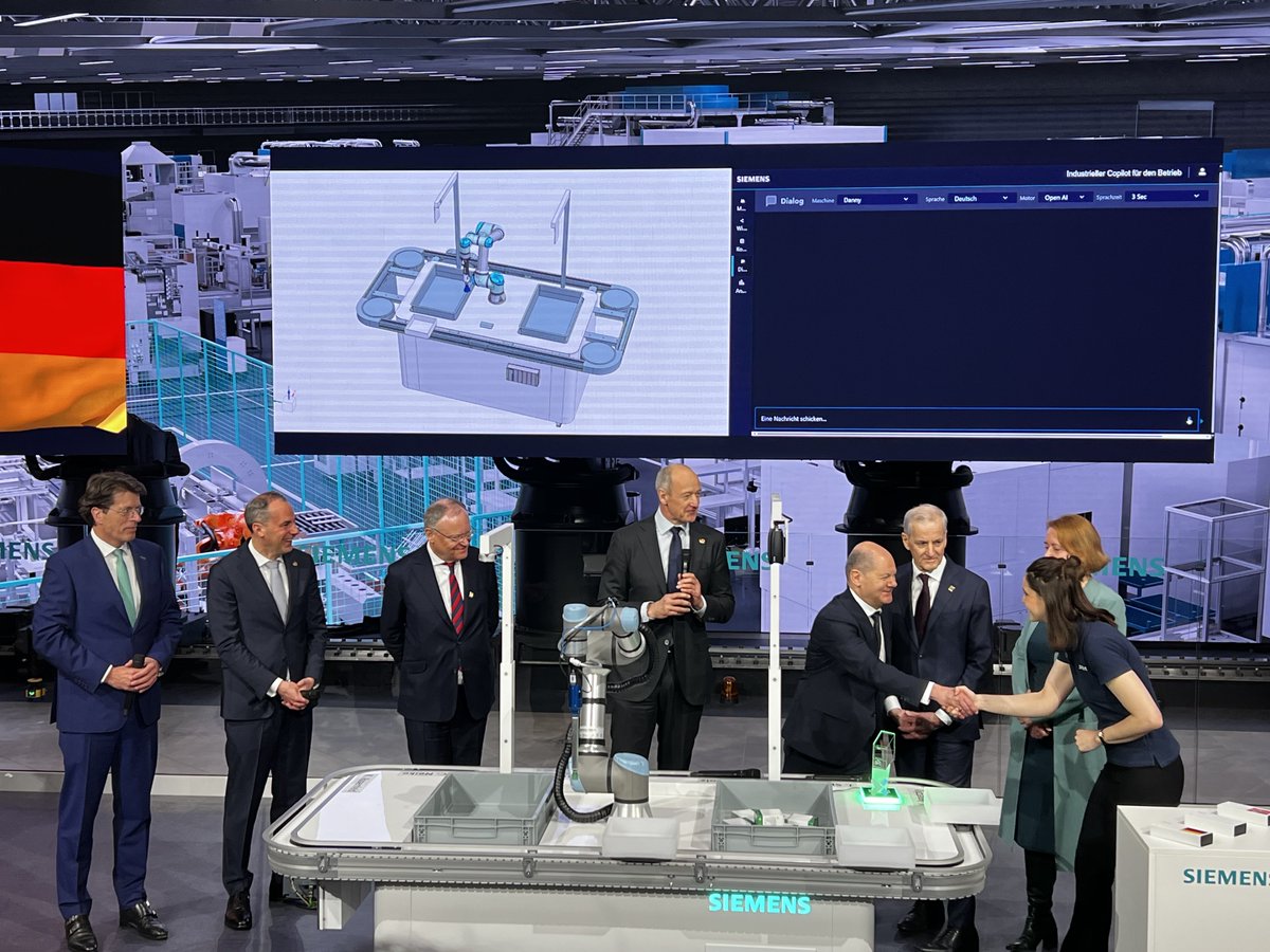 The German Chancellor Olaf Scholz visited the @siemensindustry booth this morning at @hannover_messe where he interacted with Industrial #AI and talked with @BuschRo, @NeikeCedrik and Velia Janetzk from @siemens. #HM24 #SIE_HM sponsored.
#IndustrialMetaverse