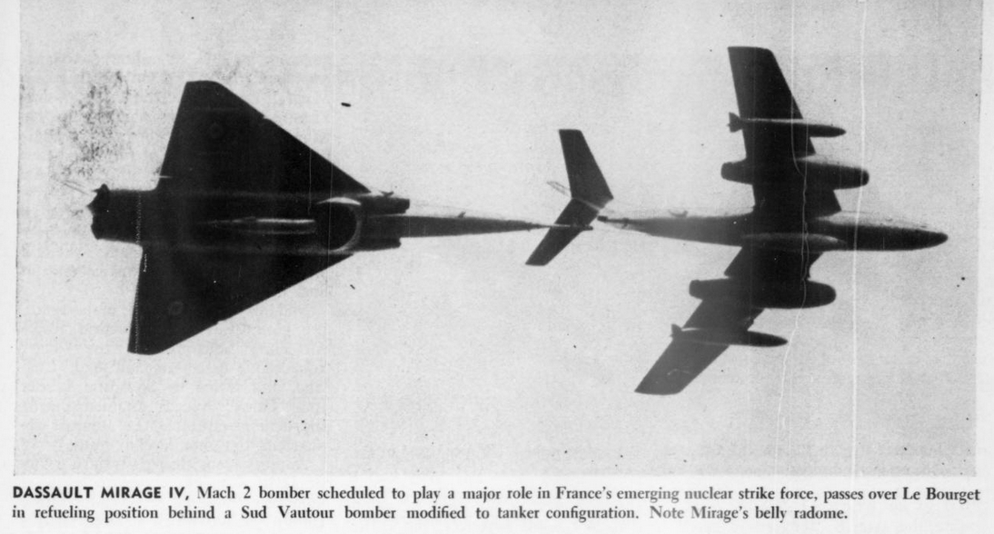 A Dassault Mirage IV in refueling position behind a Sud Vautur modified to tanker configuration. Paris Air Show, Le Bourget, 1961.

📷 archive.org/details/sim_av… 👁‍🗨 @internetarchive