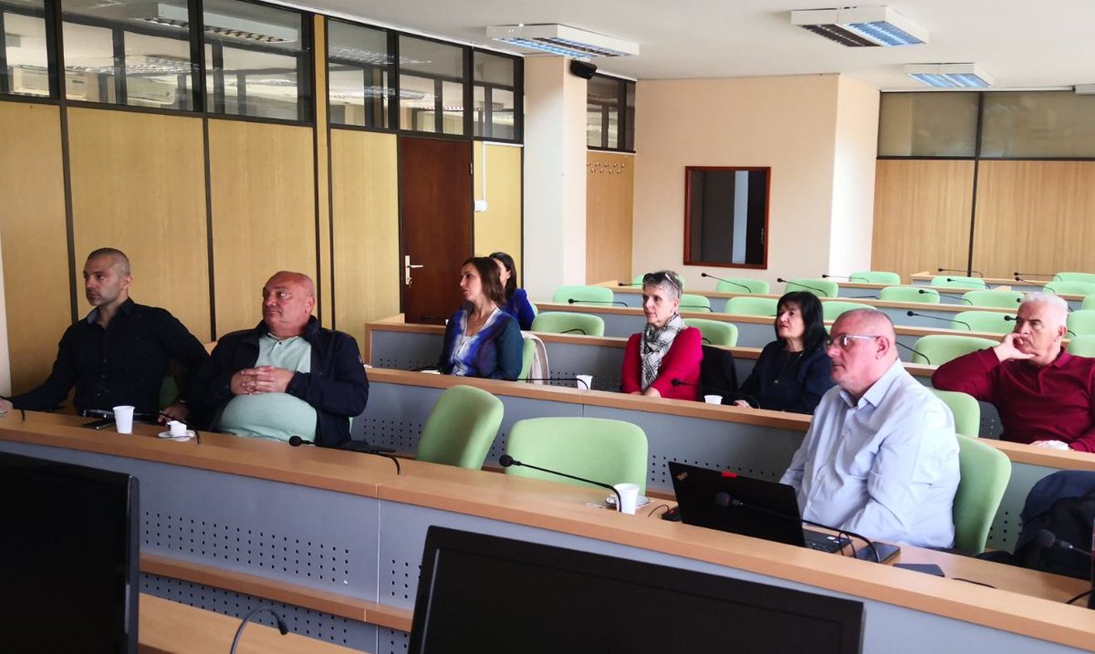 BH_DCA's tweet photo. #BHDCA је организовала радионицу за овлашћене медицинске испитиваче за преглед ваздухопловног особља на тему "Управљање стресом и хроничним умором код контролора ваздушног саобраћаја".
Више на: https://t.co/nUH4oox04K https://t.co/rDgzZ0sYCN