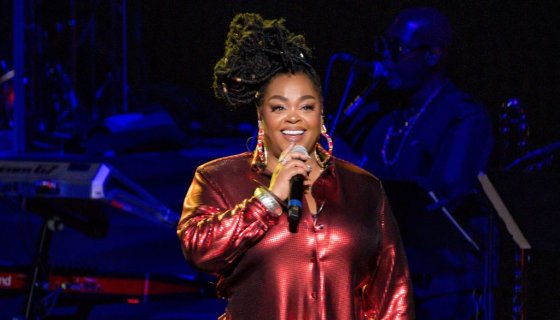 Jill Scott Catches Xitter Wrath After Propping Up Chris Brown & Seemingly Defending Abusers trib.al/zRBXiFY