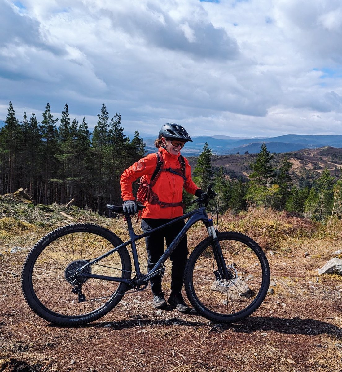 MTB Leader 2 - done❤️ 

Thank you to everyone who supported me - their time (and patience) sharing their navigational, mechanical, technical and emotional support skills!

Time for people on bikes, in landscapes.