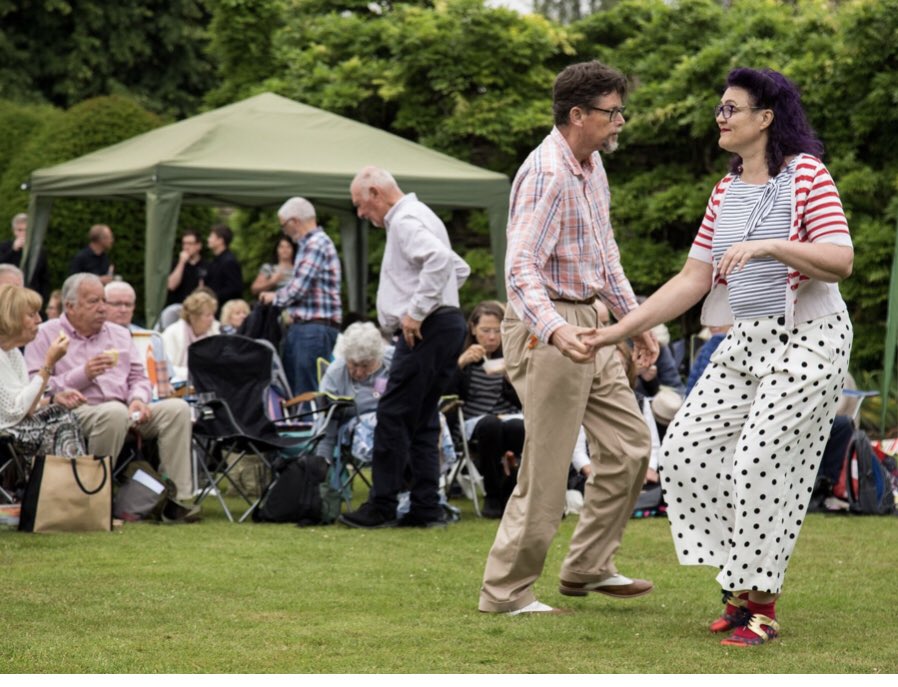 Midsummer Jazz in the Park! @JoannaEdenMusic presents a 'labour of love' celebrating the music of #EllaFitzgerald at @LoseleyPark on 30th June. All profits go to the local bowel cancer charity @GUTS_fbc guildfordjazz.org.uk/listings/losel…